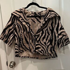 Samuel Dong wired collar bolero. Size small. Black and tan color.